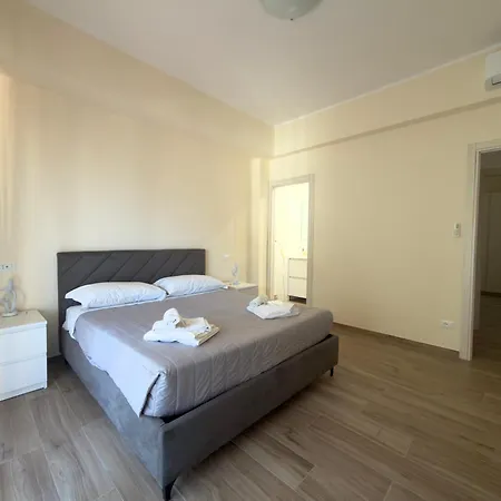 Lucy S House * La Spezia