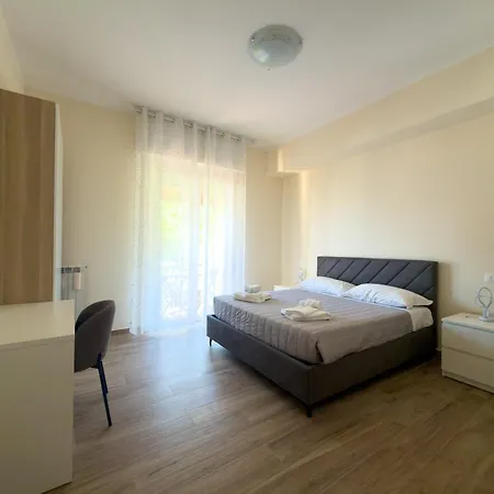 Lucy S House Appartamento La Spezia